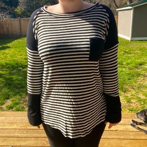 Cute B&W Pocket Striped Longsleeve Shirt
